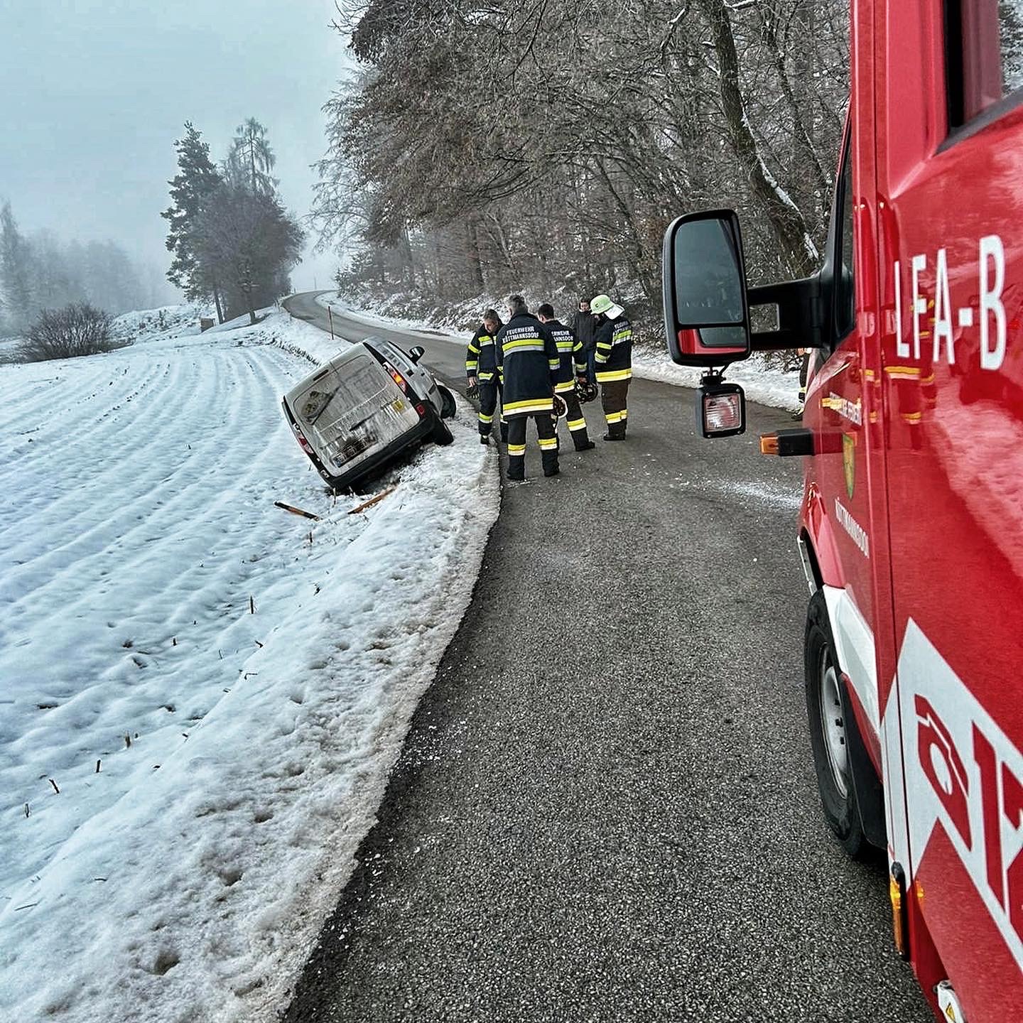 VU Wegen Glatteis - FF Köttmannsdorf